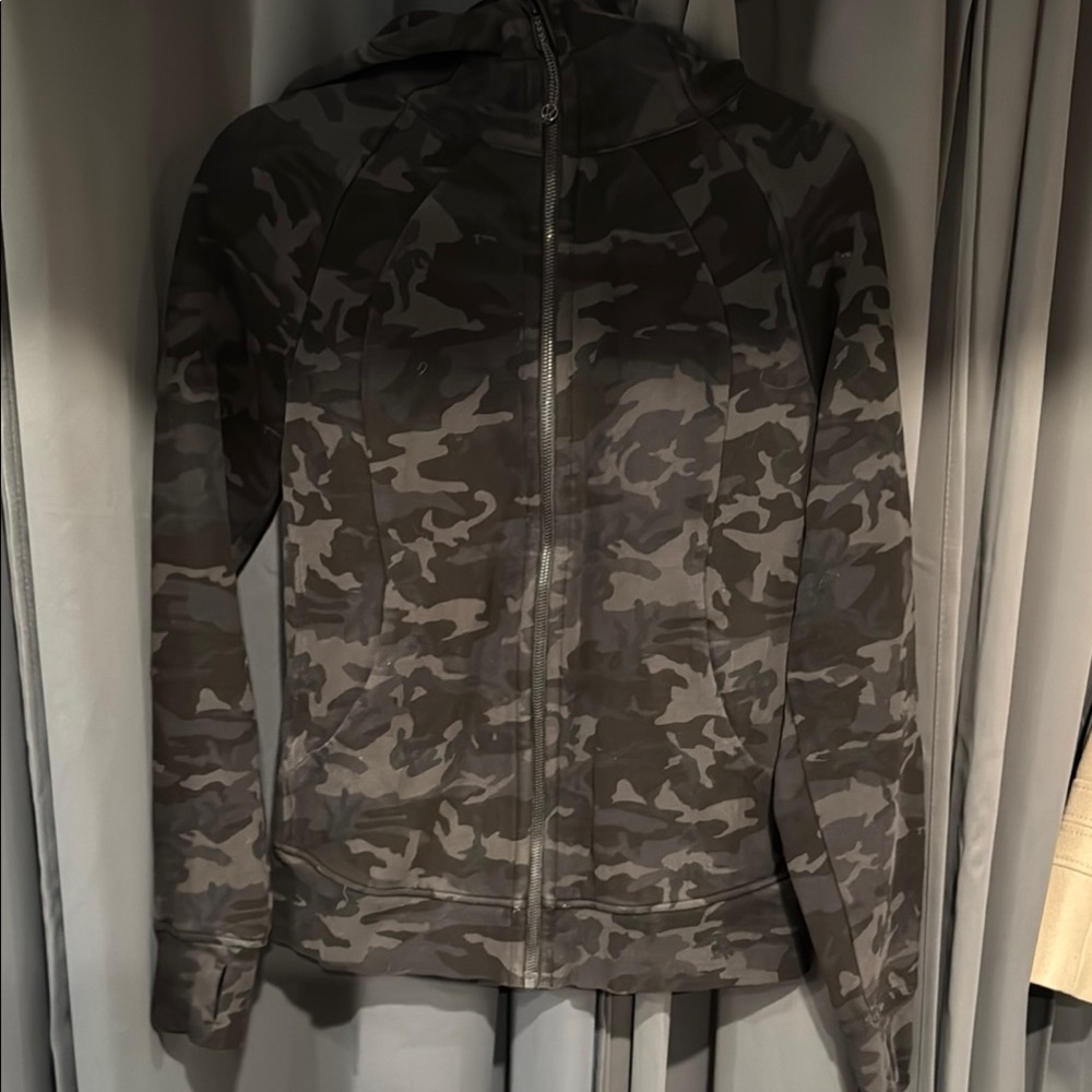 Lululemon Camouflage Zip-Up Women's Jacket